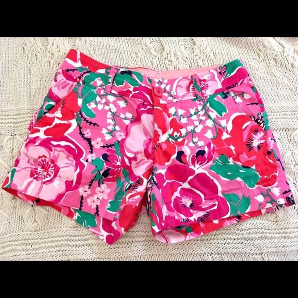 VGUC Lilly Pulitzer A Thing Called Love Shorts